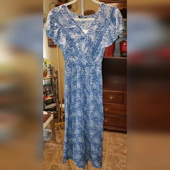 NWT Maxi dress - Picture 1 of 2
